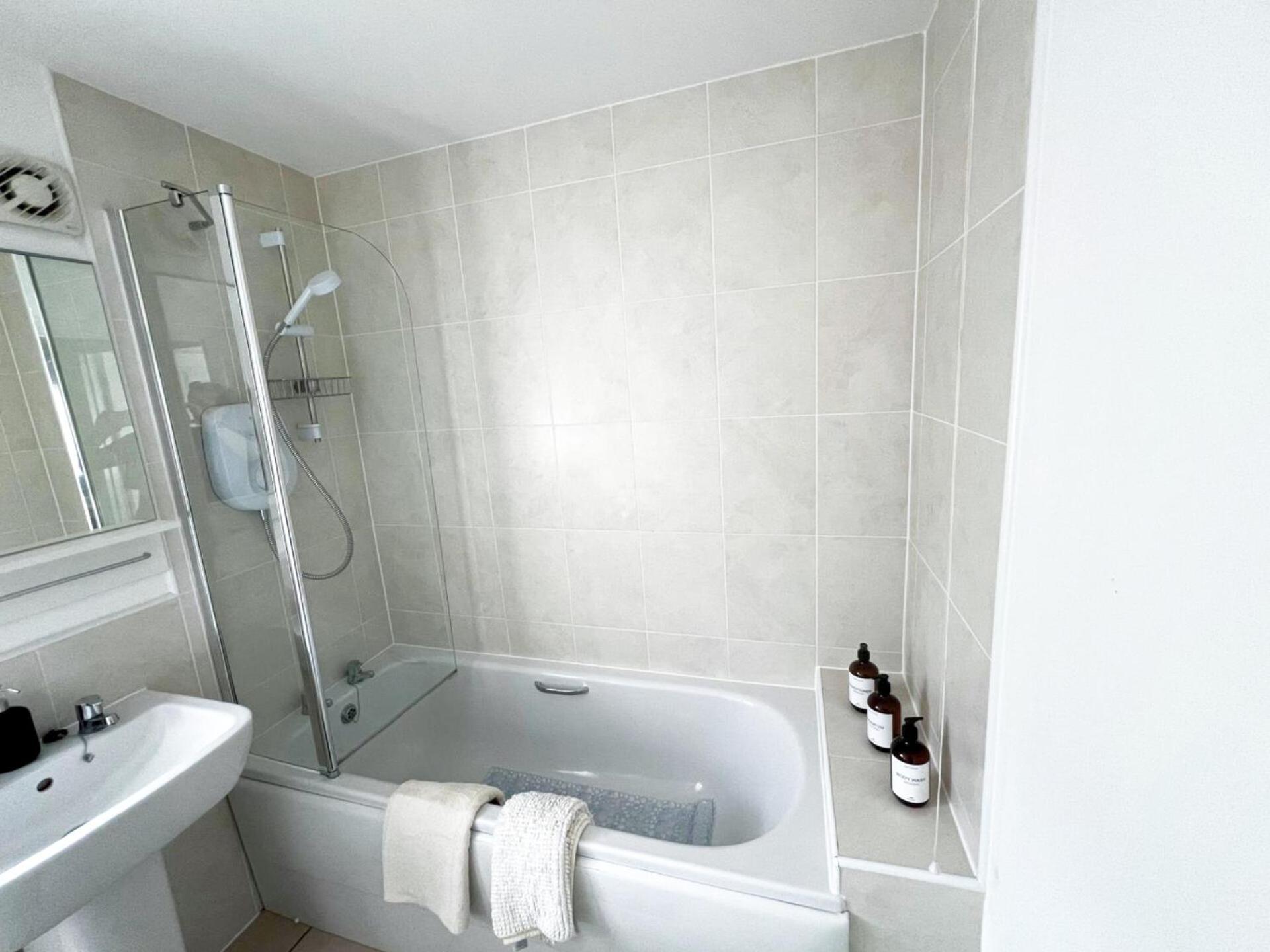 Spacious Modern 4Bd House Kingston upon Hull Buitenkant foto