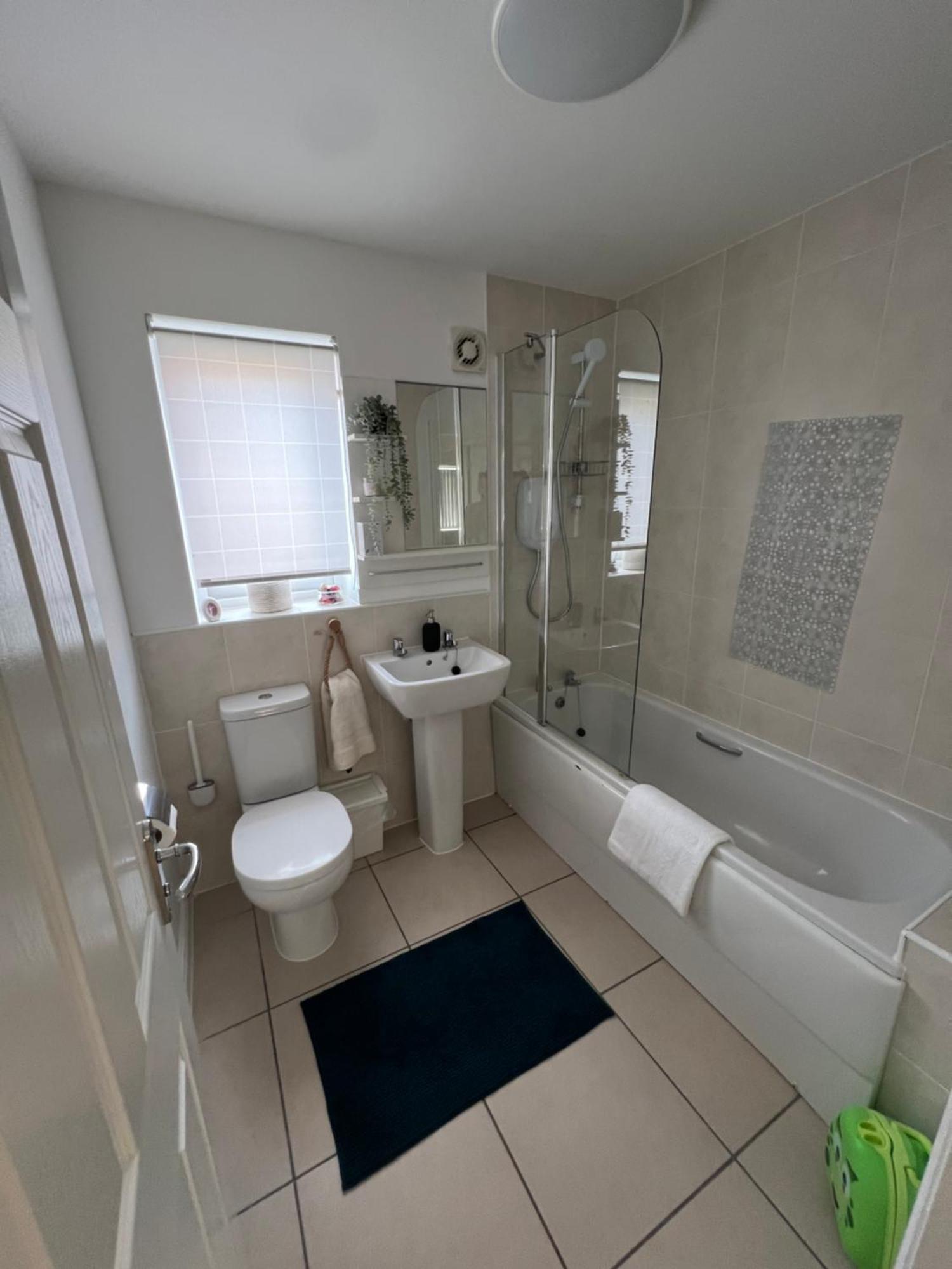 Spacious Modern 4Bd House Kingston upon Hull Buitenkant foto